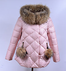 ファー付きダウンコートを長持ちさせるための上手な保管方法は？